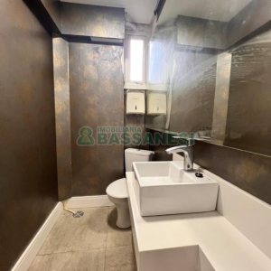 Loja com 505m², no bairro Pio X em Caxias do Sul para Alugar