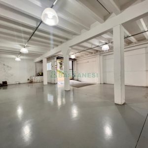 Loja com 505m², no bairro Pio X em Caxias do Sul para Alugar