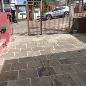 Casa com 140m², 3 dormitórios, -3 vaga, no bairro Centenário em Caxias do Sul para Comprar