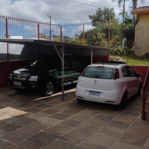 Casa com 140m², 3 dormitórios, -3 vaga, no bairro Centenário em Caxias do Sul para Comprar
