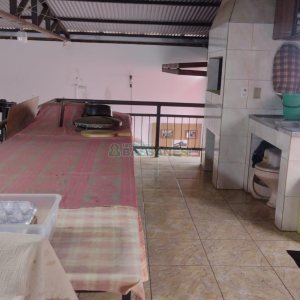 Casa com 140m², 3 dormitórios, -3 vaga, no bairro Centenário em Caxias do Sul para Comprar