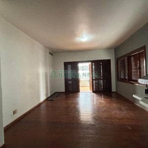 Apartamento com 382m², 3 dormitórios, 5 vagas, no bairro Panazzolo em Caxias do Sul para Alugar
