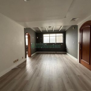 Apartamento com 382m², 3 dormitórios, 5 vagas, no bairro Panazzolo em Caxias do Sul para Alugar