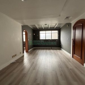 Apartamento com 382m², 3 dormitórios, 5 vagas, no bairro Panazzolo em Caxias do Sul para Alugar