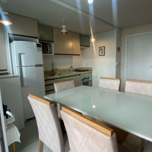 Apto Mobiliado com 58m², 2 dormitórios, 1 vaga, no bairro Panazzolo em Caxias do Sul para Comprar