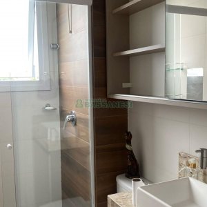 Apto Mobiliado com 58m², 2 dormitórios, 1 vaga, no bairro Panazzolo em Caxias do Sul para Comprar