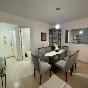 Apartamento com 103m², 3 dormitórios, 2 vagas, no bairro Rio Branco em Caxias do Sul para Comprar