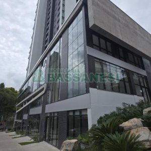 Sala com 89m², 1 vaga, no bairro Exposição em Caxias do Sul para Comprar