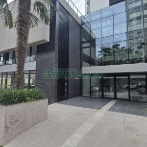 Sala com 89m², 1 vaga, no bairro Exposição em Caxias do Sul para Comprar