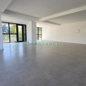 Sala com 89m², 1 vaga, no bairro Exposição em Caxias do Sul para Comprar