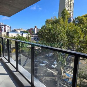 Sala com 89m², 1 vaga, no bairro Exposição em Caxias do Sul para Comprar