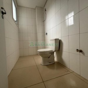 Apartamento com 133m², 3 dormitórios, 1 vaga, no bairro Madureira em Caxias do Sul para Alugar