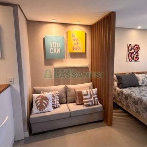 Apto Mobiliado com 42m², 1 dormitório, 1 vaga, no bairro Lourdes em Caxias do Sul para Alugar