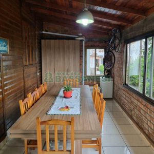 Casa com 255m², 4 dormitórios, 4 vagas, no bairro Diamantino em Caxias do Sul para Comprar