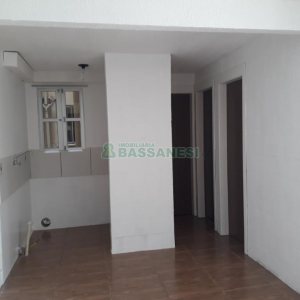 Apartamento com 38m², 2 dormitórios, 1 vaga, no bairro Cruzeiro em Caxias do Sul para Comprar