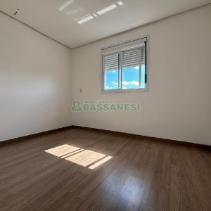 Apartamento com 58m², 2 dormitórios, 1 vaga, no bairro Vila Verde em Caxias do Sul para Alugar