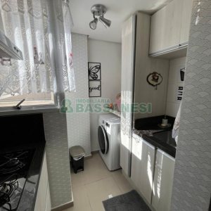 Apto Mobiliado com 63m², 2 dormitórios, 1 vaga, no bairro Petrópolis em Caxias do Sul para Alugar