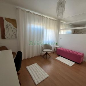 Apto Mobiliado com 63m², 2 dormitórios, 1 vaga, no bairro Petrópolis em Caxias do Sul para Alugar