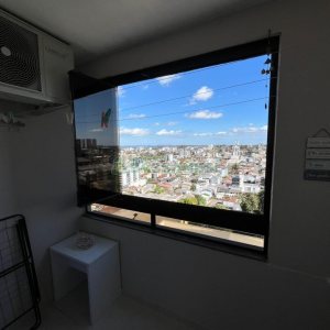 Apto Mobiliado com 63m², 2 dormitórios, 1 vaga, no bairro Petrópolis em Caxias do Sul para Alugar