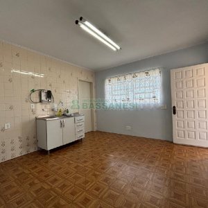 Casa com 165m², 3 dormitórios, 2 vagas, no bairro Cinqüentenário em Caxias do Sul para Comprar