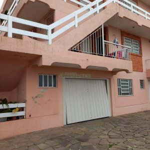 Casa com 165m², 3 dormitórios, 2 vagas, no bairro Cinqüentenário em Caxias do Sul para Comprar