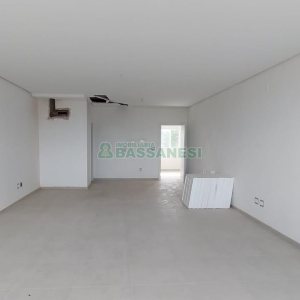 Sala com 55m², no bairro Desvio Rizzo em Caxias do Sul para Alugar