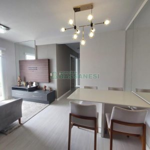 Apto Mobiliado com 60m², 2 dormitórios, 1 vaga, no bairro São Pelegrino em Caxias do Sul para Alugar