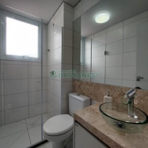 Apto Mobiliado com 60m², 2 dormitórios, 1 vaga, no bairro São Pelegrino em Caxias do Sul para Alugar