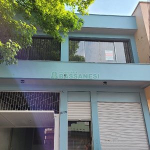 Predio com 370m², no bairro São Pelegrino em Caxias do Sul para Alugar