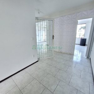 Predio com 370m², no bairro São Pelegrino em Caxias do Sul para Alugar