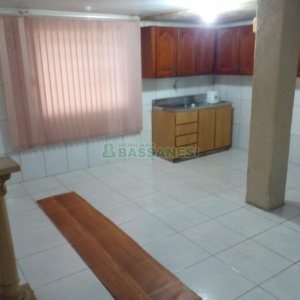 Casa com 140m², 4 dormitórios, 2 vagas, no bairro Petrópolis em Caxias do Sul para Comprar