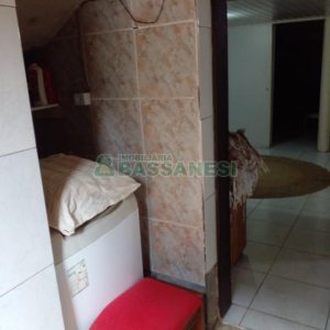 Casa com 140m², 4 dormitórios, 2 vagas, no bairro Petrópolis em Caxias do Sul para Comprar