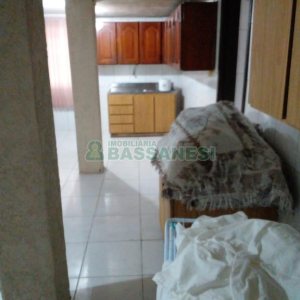 Casa com 140m², 4 dormitórios, 2 vagas, no bairro Petrópolis em Caxias do Sul para Comprar