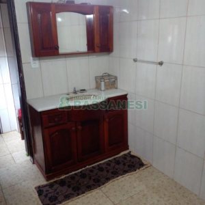 Casa com 140m², 4 dormitórios, 2 vagas, no bairro Petrópolis em Caxias do Sul para Comprar