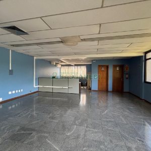 Pavilhão com 3078m², no bairro Distrito Industrial em Caxias do Sul para Alugar