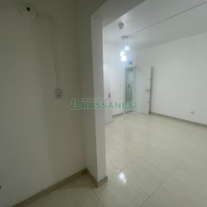 Sala com 50m², no bairro Centro em Caxias do Sul para Comprar