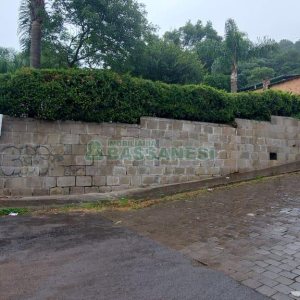 Casa com 140m², 3 dormitórios, 1 vaga, no bairro Nossa Senhora das Graças em Caxias do Sul para Comprar