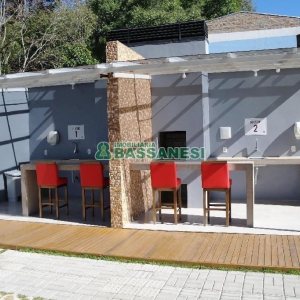 Apto Mobiliado com 30m², 1 dormitório, 1 vaga, no bairro Petrópolis em Caxias do Sul para Alugar