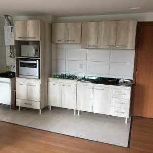 Apto Mobiliado com 30m², 1 dormitório, 1 vaga, no bairro Petrópolis em Caxias do Sul para Alugar