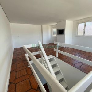 Apto/Cobertura com 210m², 3 dormitórios, 1 vaga, no bairro Santa Catarina em Caxias do Sul para Comprar