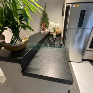 Casa Mobiliada com 110m², 2 dormitórios, 2 vagas, no bairro Esplanada em Caxias do Sul para Comprar