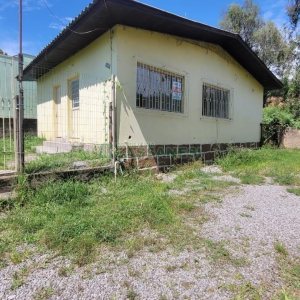 Casa com 63m², 3 dormitórios, 1 vaga, no bairro Cruzeiro em Caxias do Sul para Comprar