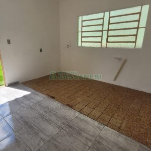Casa com 63m², 3 dormitórios, 1 vaga, no bairro Cruzeiro em Caxias do Sul para Comprar