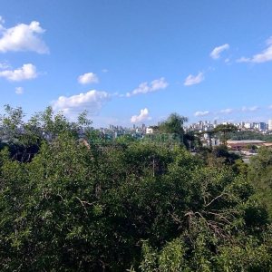 Apartamento com 54m², 2 dormitórios, 1 vaga, no bairro Salgado Filho em Caxias do Sul para Comprar