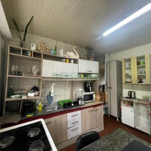 Casa com 56m², 3 dormitórios, no bairro São Leopoldo em Caxias do Sul para Comprar