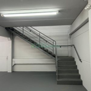 Pavilhão com 425m², no bairro São Leopoldo em Caxias do Sul para Alugar