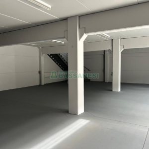 Pavilhão com 425m², no bairro São Leopoldo em Caxias do Sul para Alugar