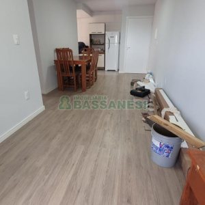 Apartamento com 70m², 3 dormitórios, 1 vaga, no bairro Santa Catarina em Caxias do Sul para Alugar