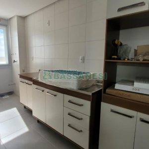 Apartamento com 70m², 3 dormitórios, 1 vaga, no bairro Santa Catarina em Caxias do Sul para Alugar