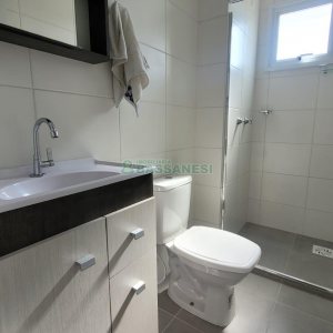 Apartamento com 70m², 3 dormitórios, 1 vaga, no bairro Santa Catarina em Caxias do Sul para Alugar
